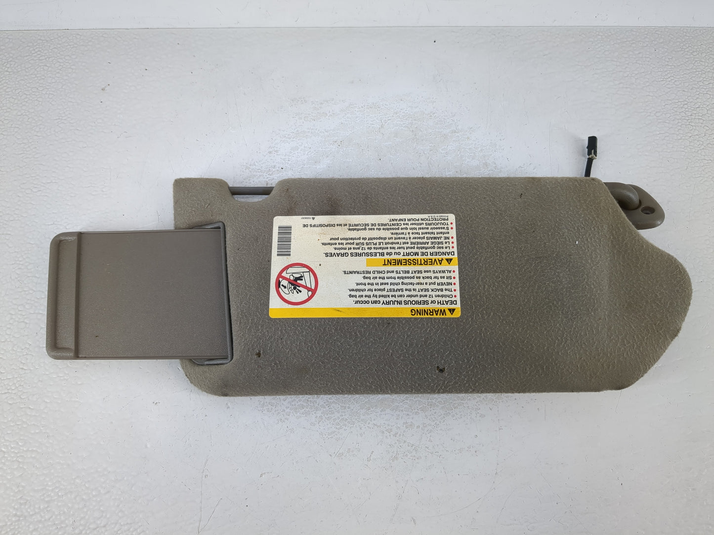 2000-2005 Chevrolet Impala Sun Visor Shade Replacement Driver Left Mirror Fits Fits 2000 2001 2002 2003 2004 2005 OEM Used A