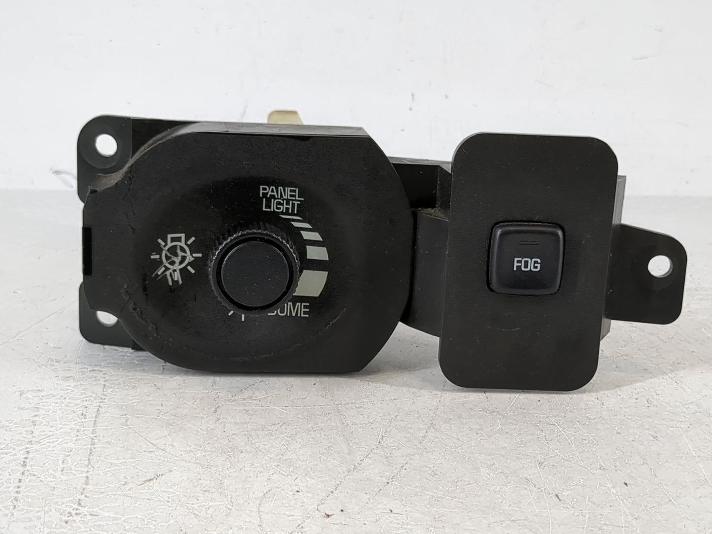 2005 Chevrolet Impala Headlight Head Light Switch Lamp Control - Oemusedautoparts1.com