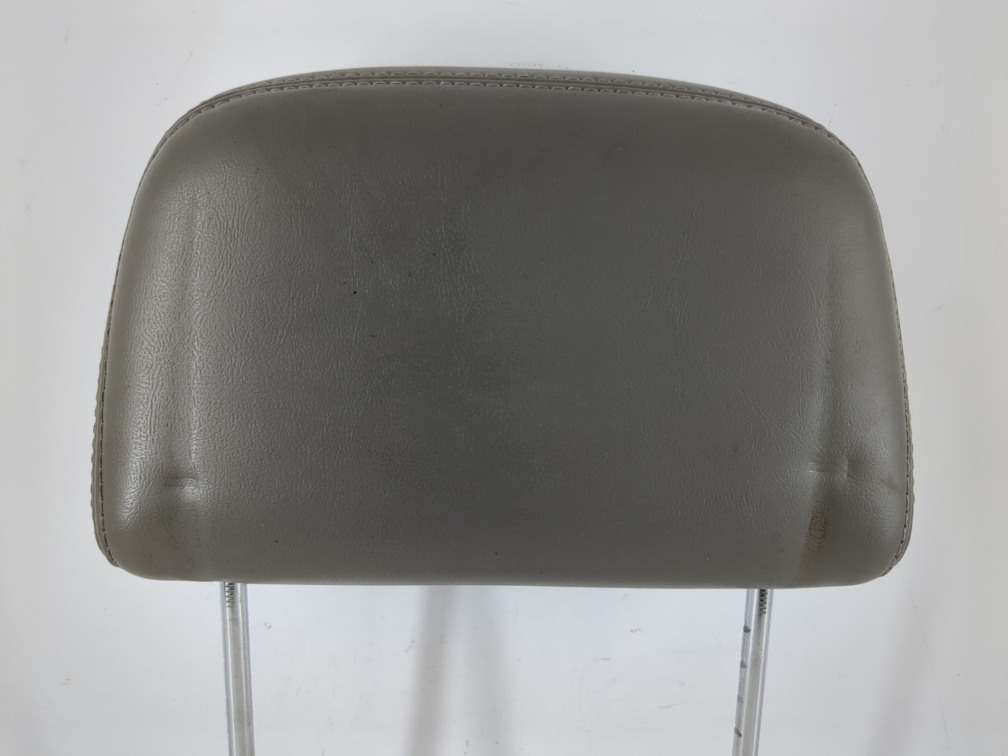 2001-2005 Chevrolet Impala Headrest Head Rest Front Driver Passenger Seat Fits Fits 2001 2002 2003 2004 2005 OEM Used Auto P