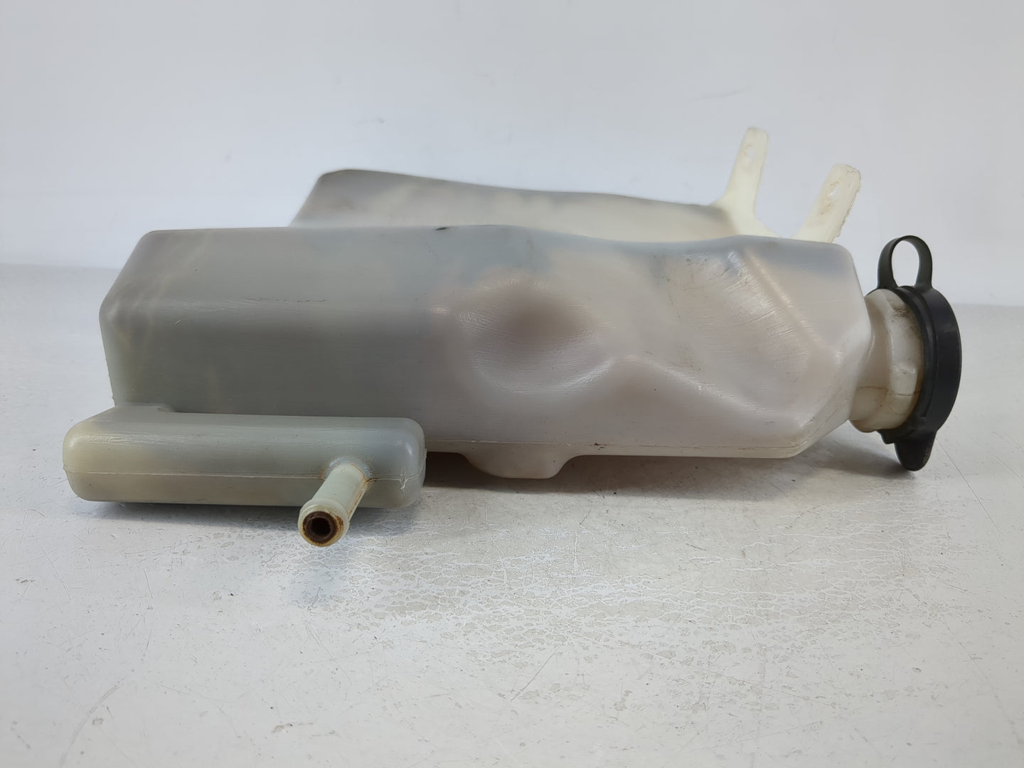2004 Chevrolet Impala Radiator Coolant Overflow Expansion Tank Bottle 1101021 - Oemusedautoparts1.com