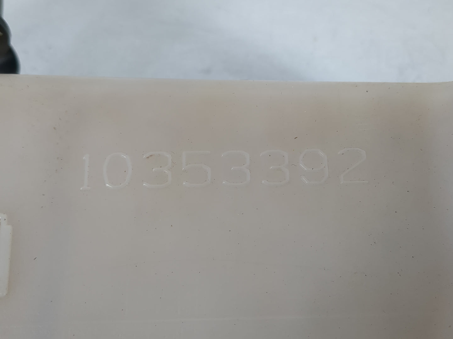 2004 Chevrolet Impala Radiator Coolant Overflow Expansion Tank Bottle 1101021 - Oemusedautoparts1.com
