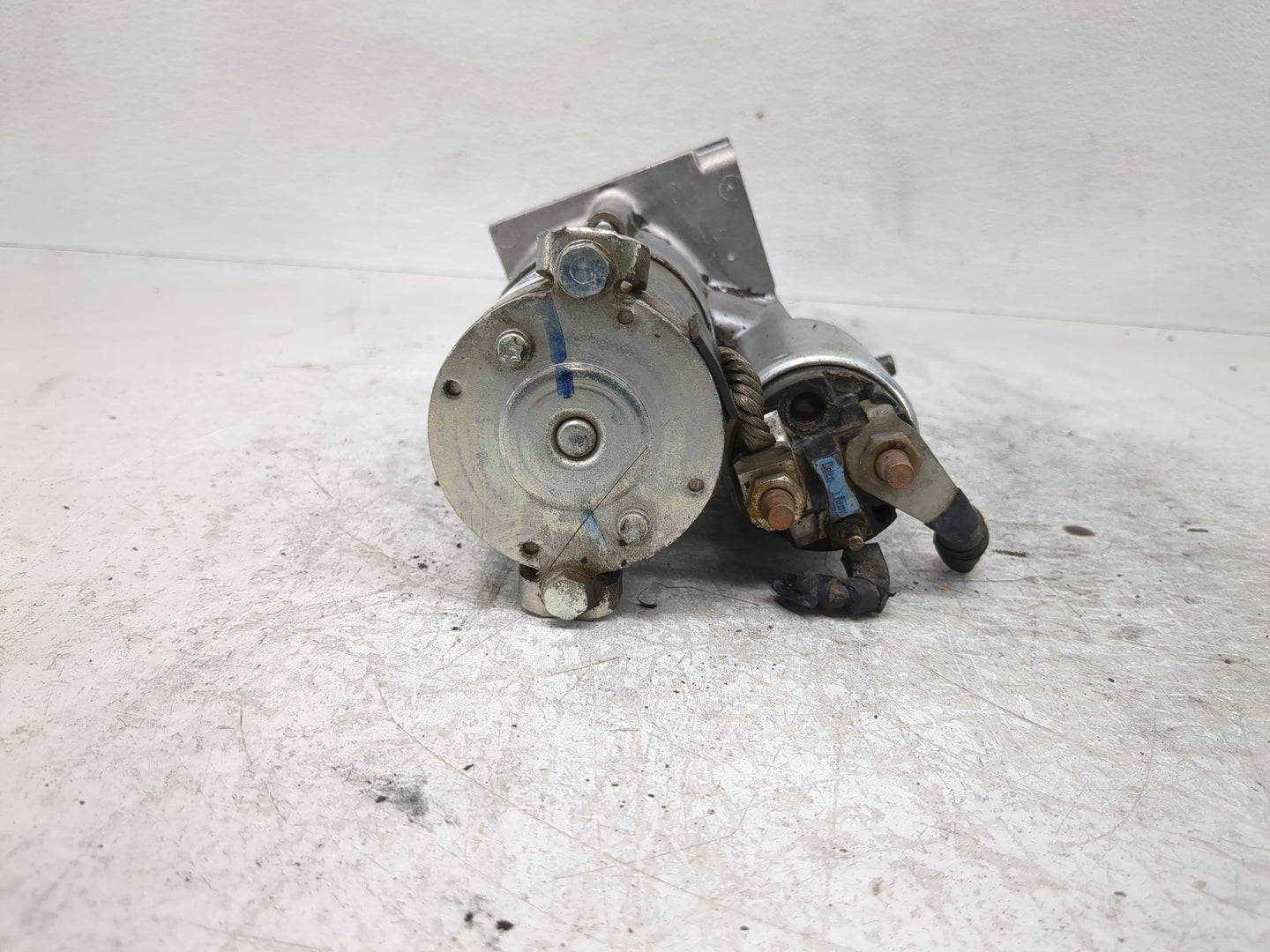 2004-2005 Chevrolet Impala Car Starter Motor Solenoid OEM Fits Fits 2004 2005 2006 2007 2008 2009 OEM Used Auto Parts - Oemu