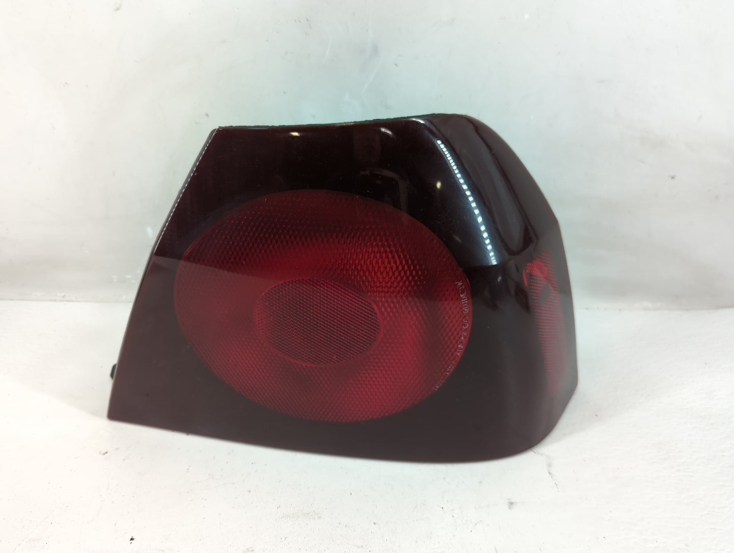 2004-2005 Chevrolet Impala Tail Light Assembly Driver Left OEM P/N:16525262 Fits Fits 2004 2005 OEM Used Auto Parts - Oemuse