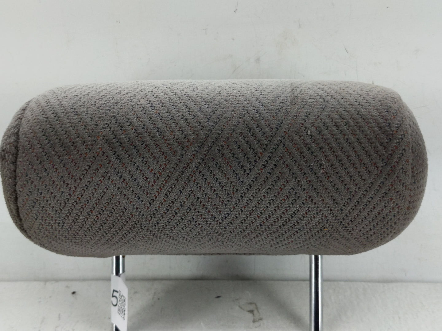 2005 Chevrolet Impala Headrest Head Rest Rear Seat Fits OEM Used Auto Parts - Oemusedautoparts1.com