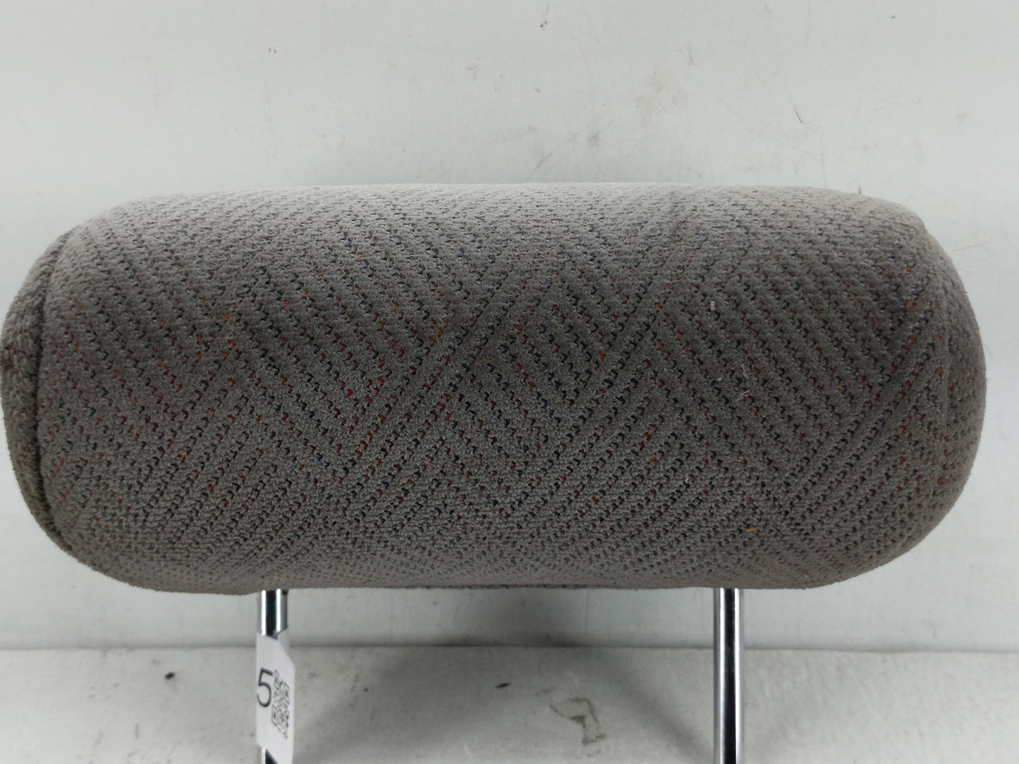 2005 Chevrolet Impala Headrest Head Rest Rear Seat Fits OEM Used Auto Parts - Oemusedautoparts1.com
