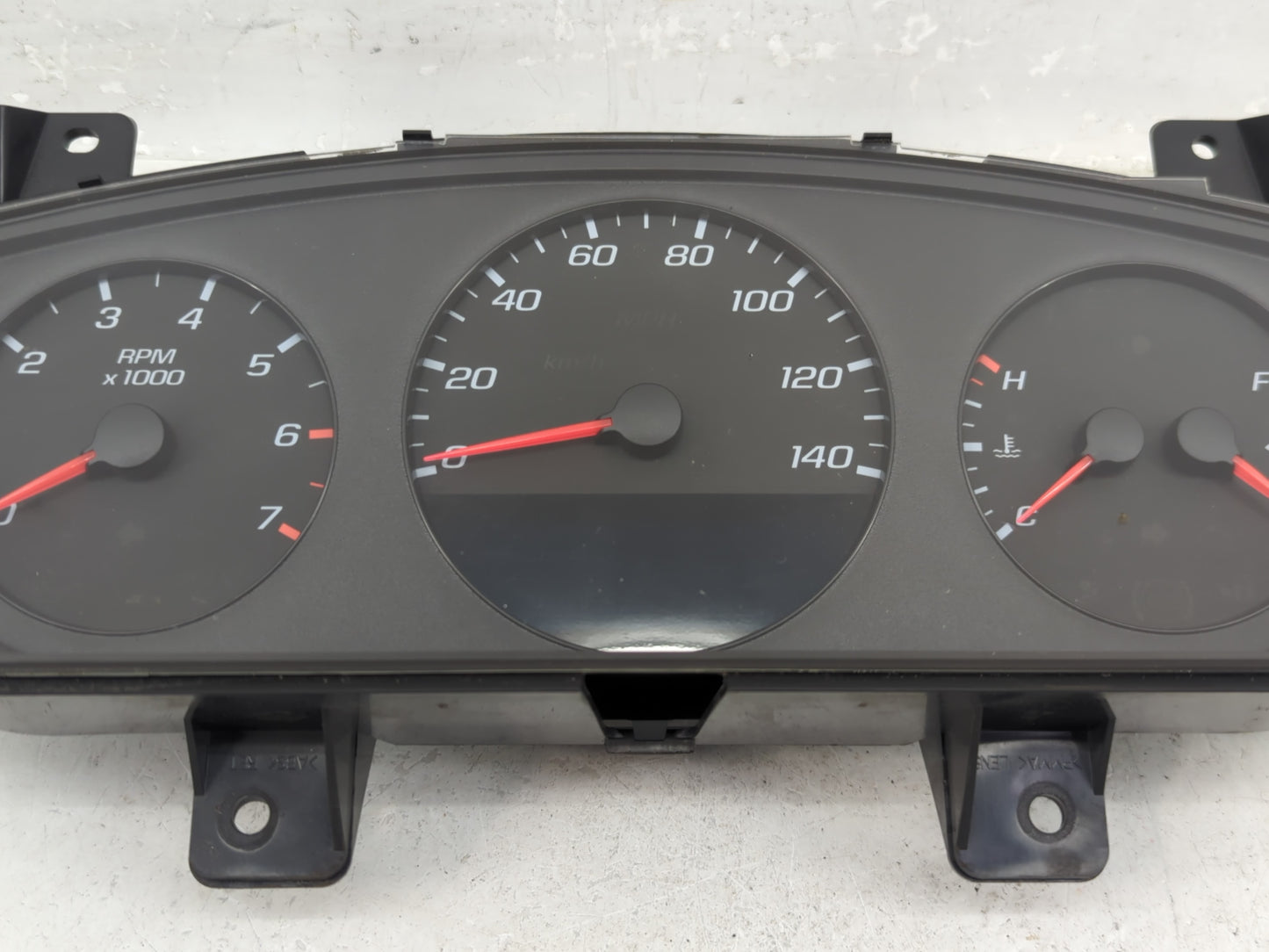2006 Chevrolet Impala Instrument Cluster Speedometer Gauges P/N:28044789 15867383 Fits OEM Used Auto Parts - Oemusedautopart