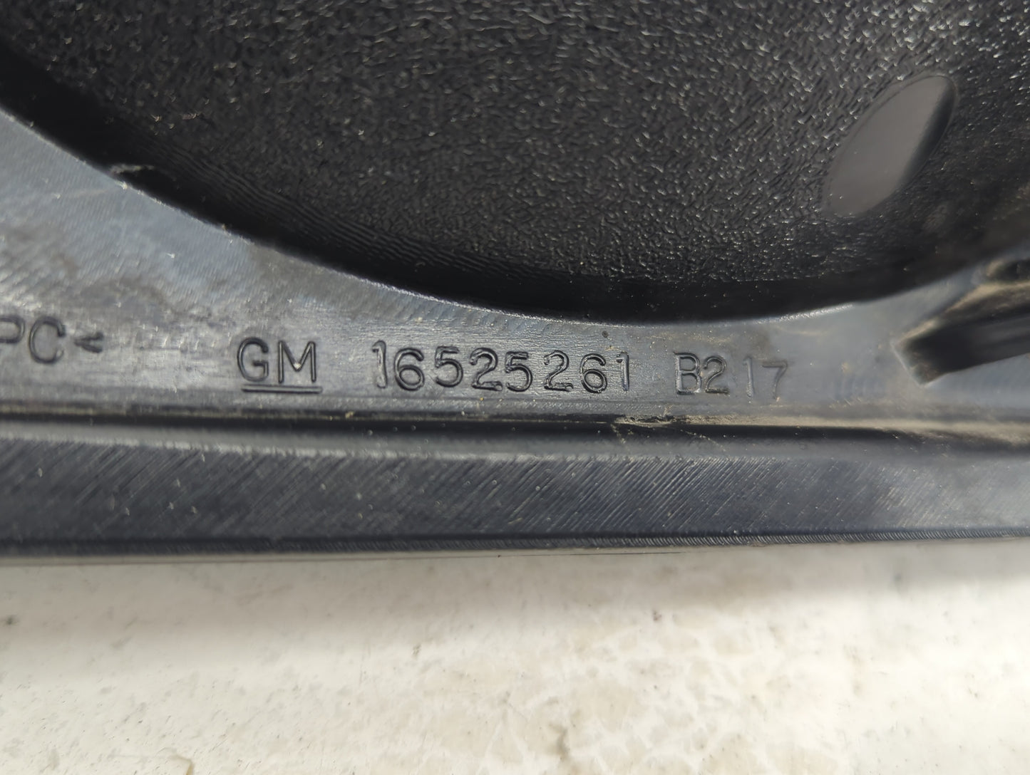 2004-2005 Chevrolet Impala Tail Light Assembly Driver Left OEM P/N:16525261 Fits Fits 2004 2005 OEM Used Auto Parts - Oemuse