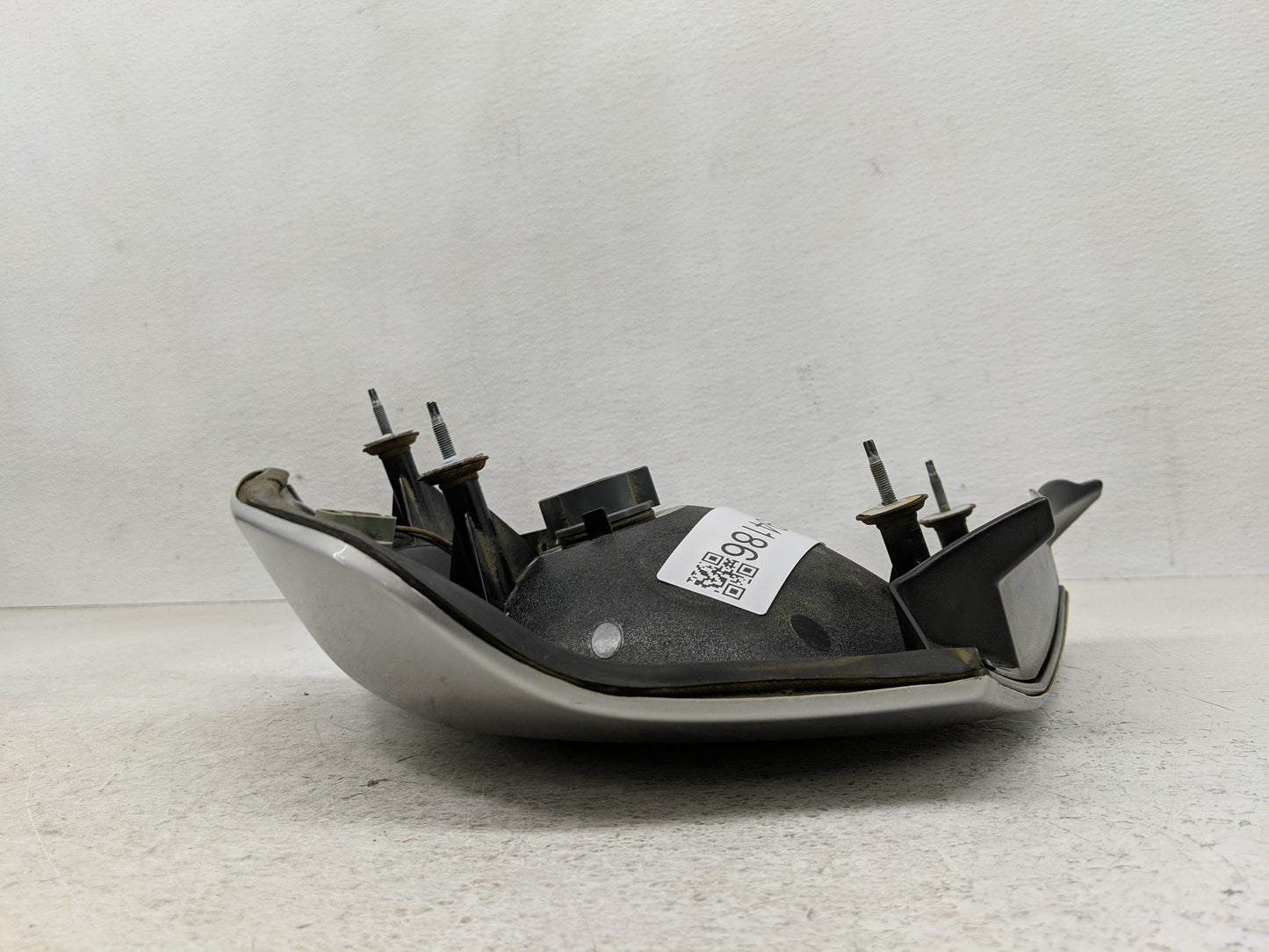 2004-2005 Chevrolet Impala Tail Light Assembly Driver Left OEM P/N:16525261 Fits Fits 2004 2005 OEM Used Auto Parts - Oemuse