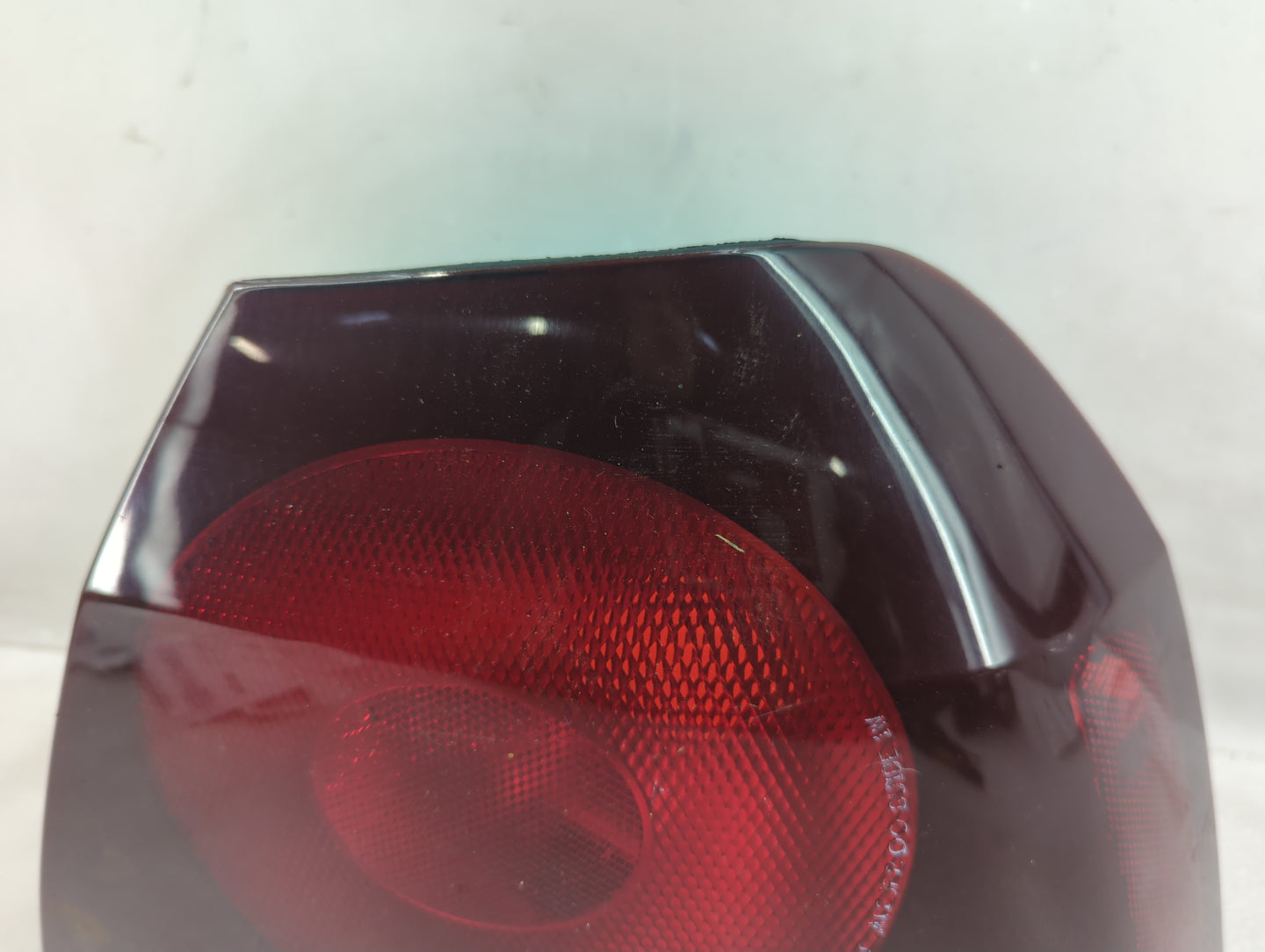 2004-2005 Chevrolet Impala Tail Light Assembly Passenger Right OEM P/N:16525262 A Fits Fits 2004 2005 OEM Used Auto Parts - 