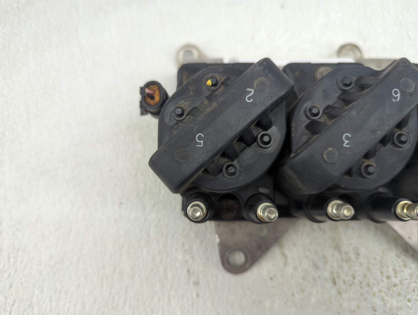 2003-2005 Chevrolet Impala PCM Engine Control Computer ECU ECM PCU OEM P/N:1103961 Fits Fits 2003 2004 2005 OEM Used Auto Pa