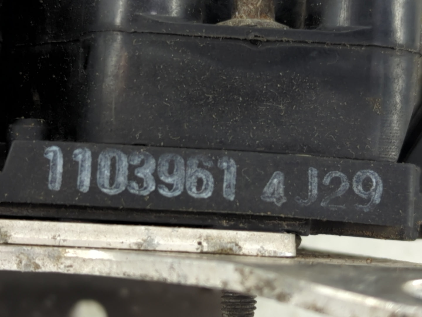2003-2005 Chevrolet Impala PCM Engine Control Computer ECU ECM PCU OEM P/N:1103961 Fits Fits 2003 2004 2005 OEM Used Auto Pa