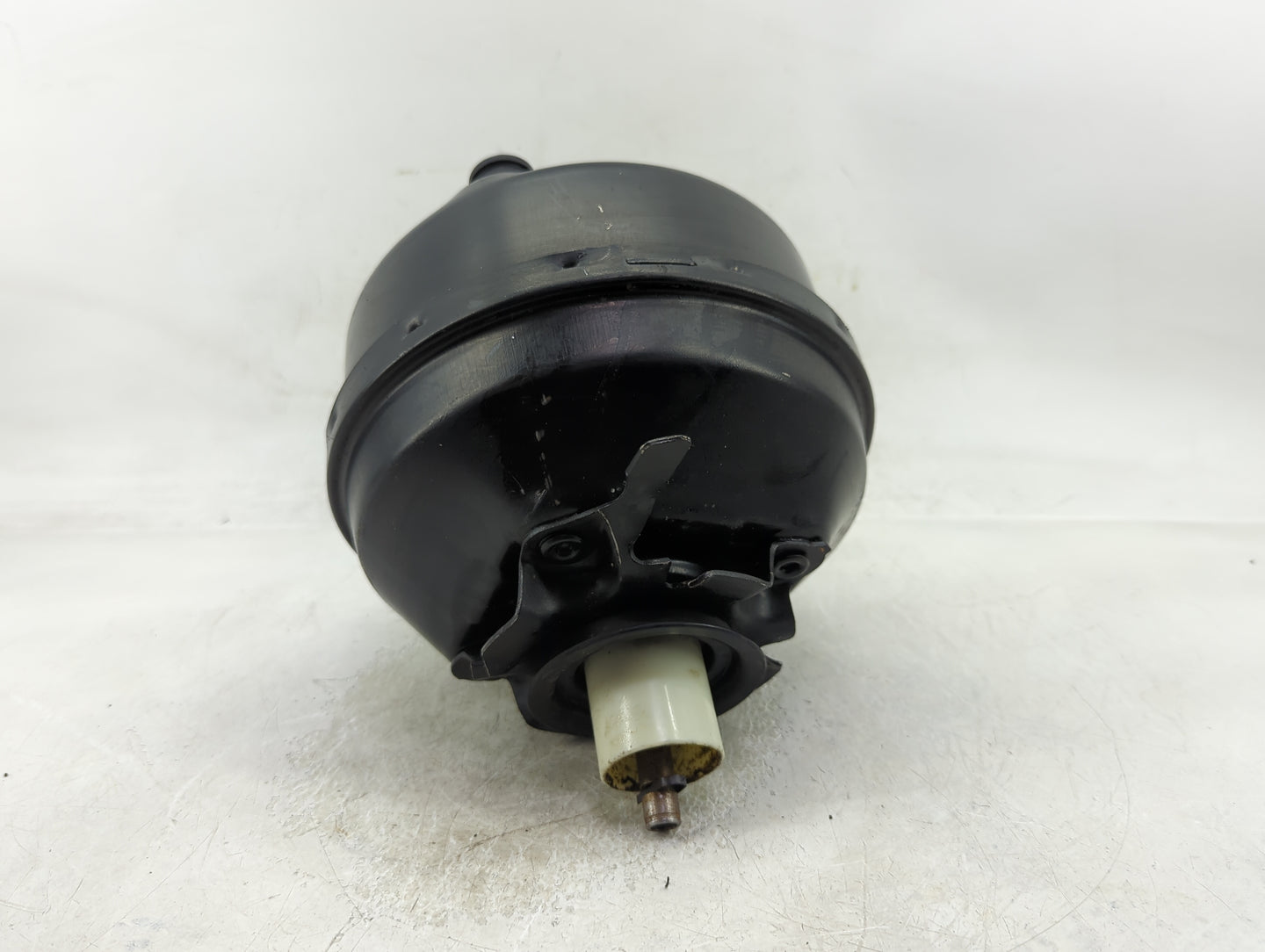 2000-2005 Chevrolet Impala Power Brake Booster Oem - Oemusedautoparts1.com