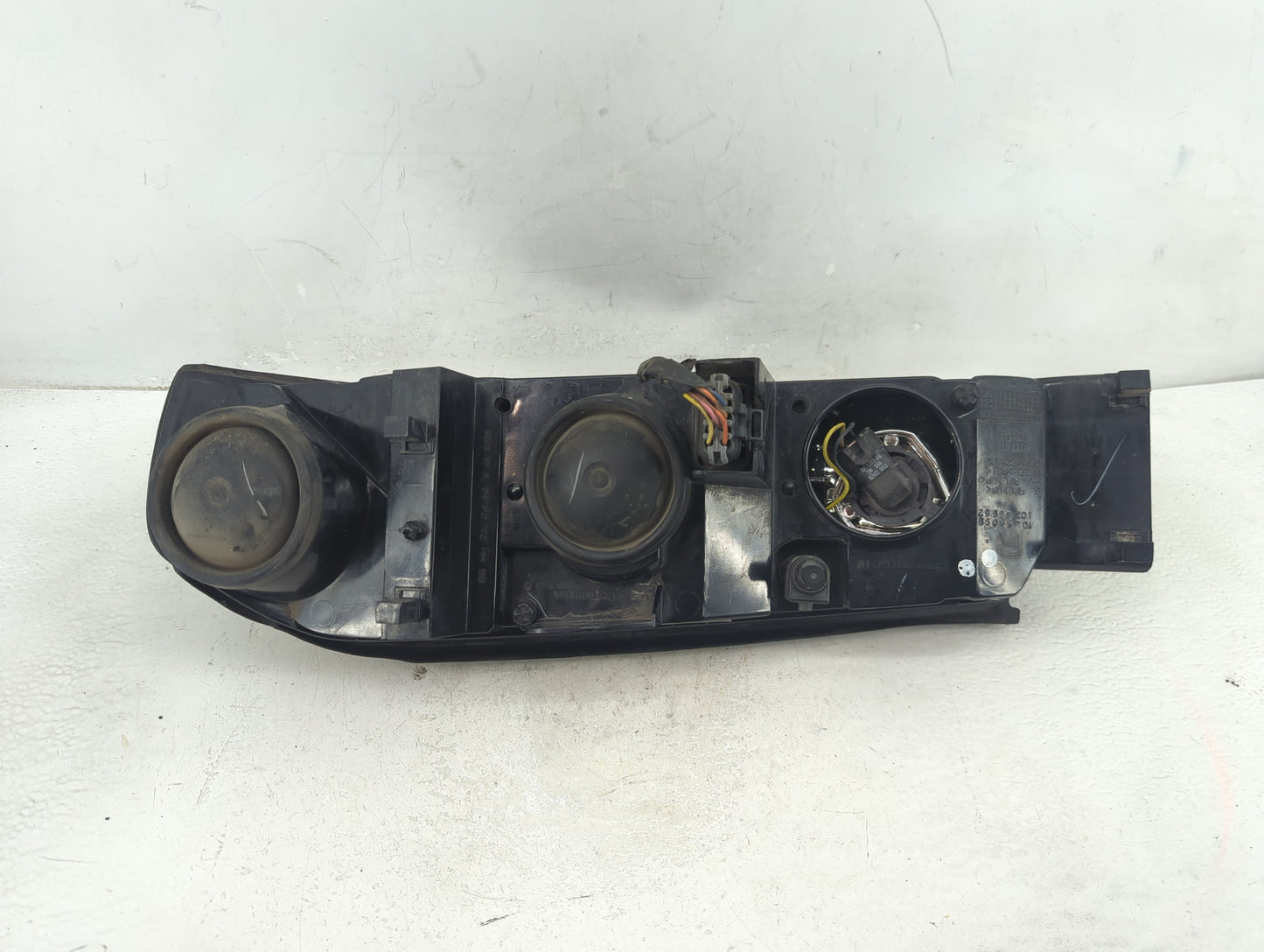 2004-2005 Chevrolet Impala Passenger Right Oem Head Light Headlight Lamp - Oemusedautoparts1.com