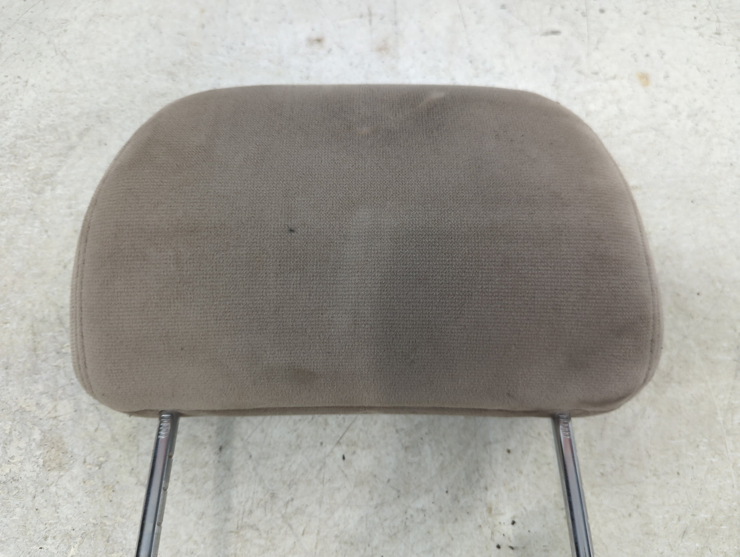 2001-2005 Chevrolet Impala Headrest Head Rest Rear Seat Fits Fits 2001 2002 2003 2004 2005 OEM Used Auto Parts - Oemusedauto