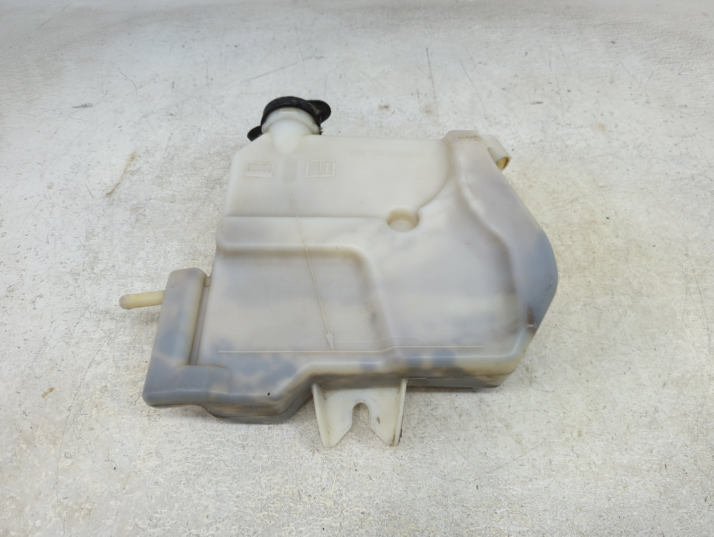 2000-2005 Chevrolet Impala Windshield Washer Fluid Reservoir Bottle Oem - Oemusedautoparts1.com