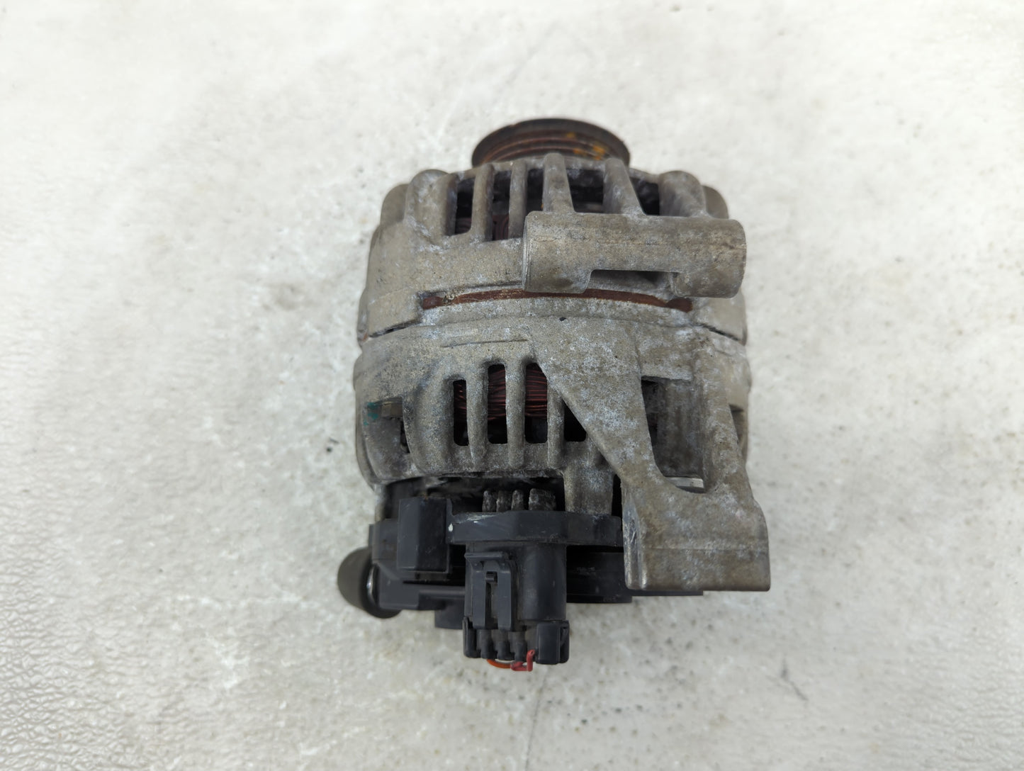 2004-2005 Chevrolet Impala Alternator Replacement Generator Charging Assembly Engine OEM P/N:0 124 415 033 Fits OEM Used Aut