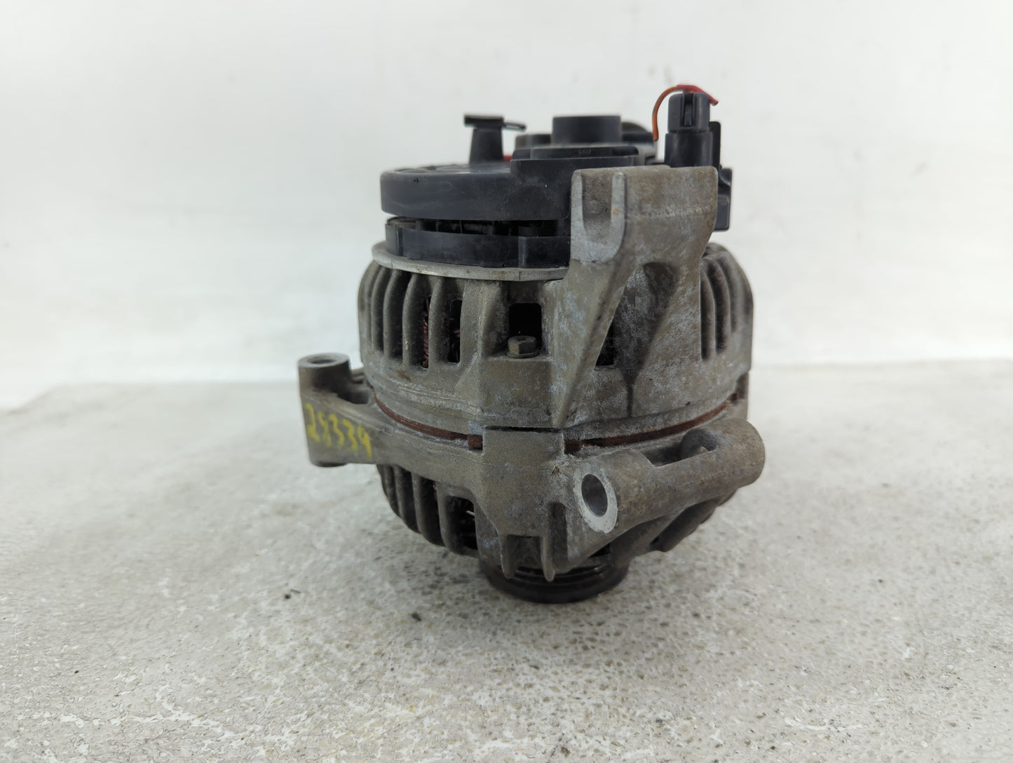 2004-2005 Chevrolet Impala Alternator Replacement Generator Charging Assembly Engine OEM P/N:0 124 415 033 Fits OEM Used Aut