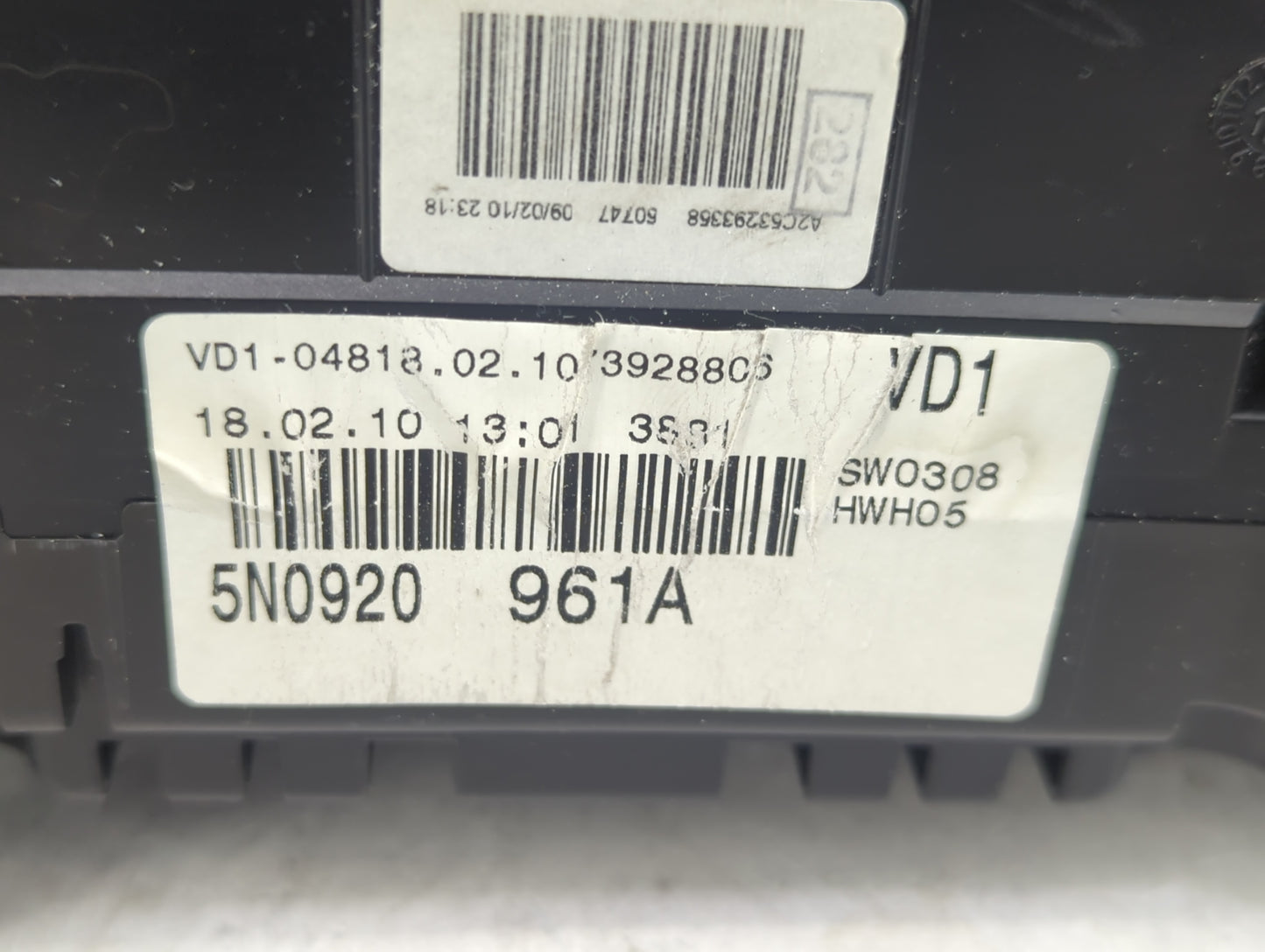 2003-2005 Chevrolet Impala Instrument Cluster Speedometer Gauges P/N:5N0920 961A Fits Fits 2003 2004 2005 OEM Used Auto Part