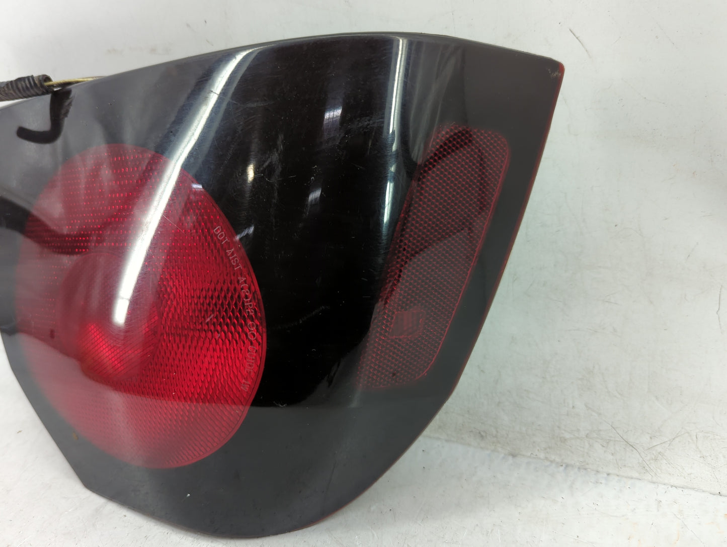 2004-2005 Chevrolet Impala Tail Light Assembly Driver Left OEM P/N:16525261 Fits Fits 2004 2005 OEM Used Auto Parts - Oemuse
