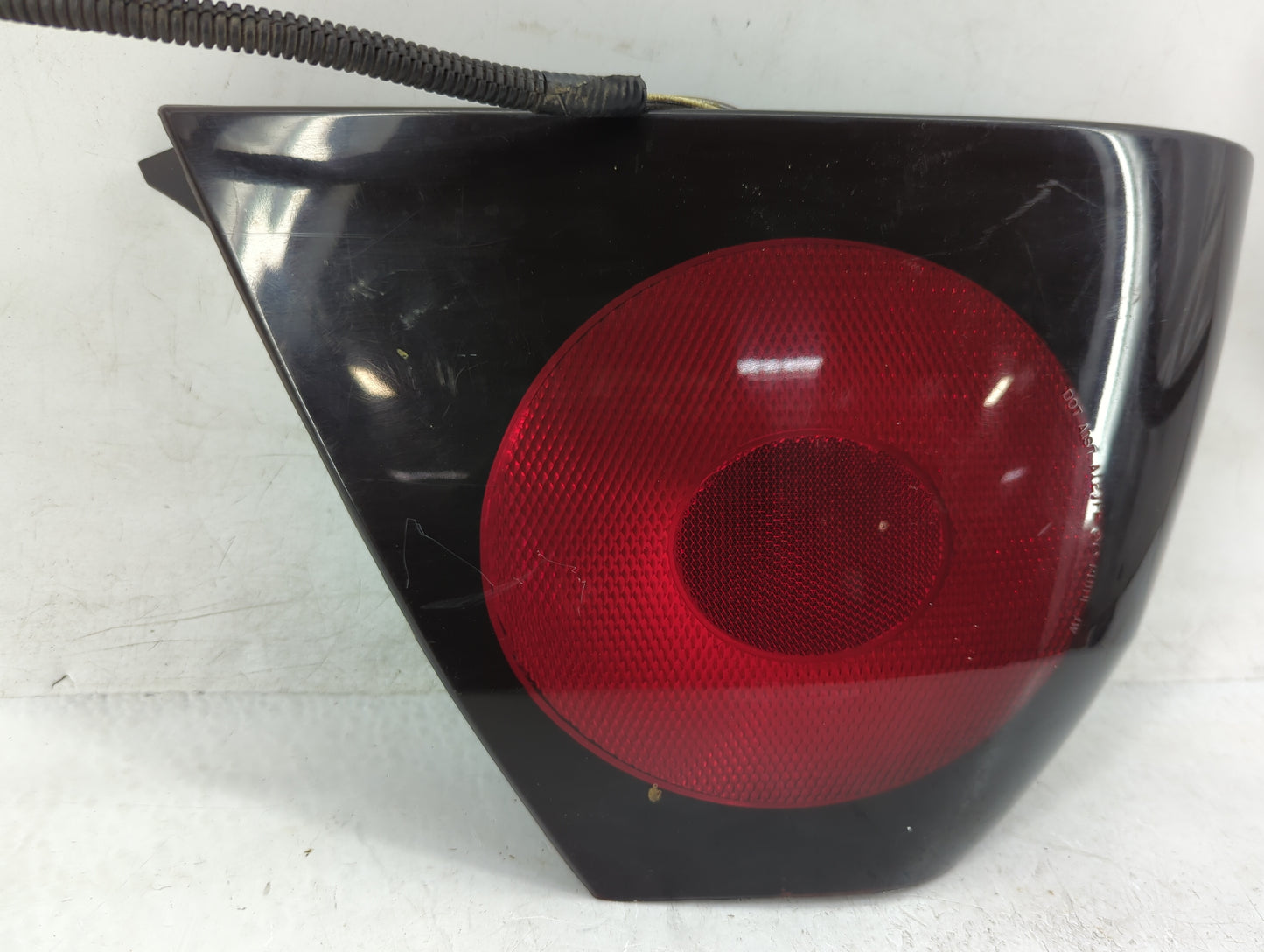 2004-2005 Chevrolet Impala Tail Light Assembly Driver Left OEM P/N:16525261 Fits Fits 2004 2005 OEM Used Auto Parts - Oemuse