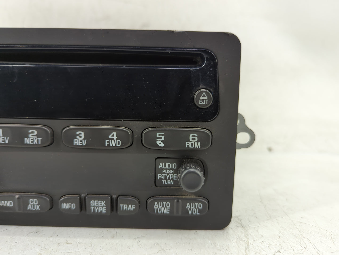2002-2005 Chevrolet Impala Radio AM FM Cd Player Receiver Replacement P/N:10335223 Fits Fits 2002 2003 2004 2005 OEM Used Au