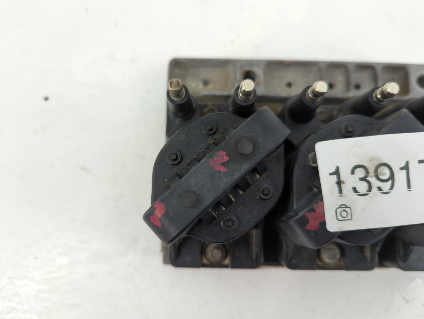 2000-2005 Chevrolet Impala Ignition Coil Igniter Pack - Oemusedautoparts1.com
