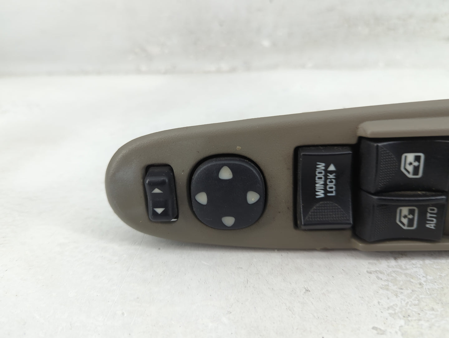 2000-2005 Chevrolet Impala Master Power Window Switch Replacement Driver Side Left P/N:10435215 Fits OEM Used Auto Parts - O