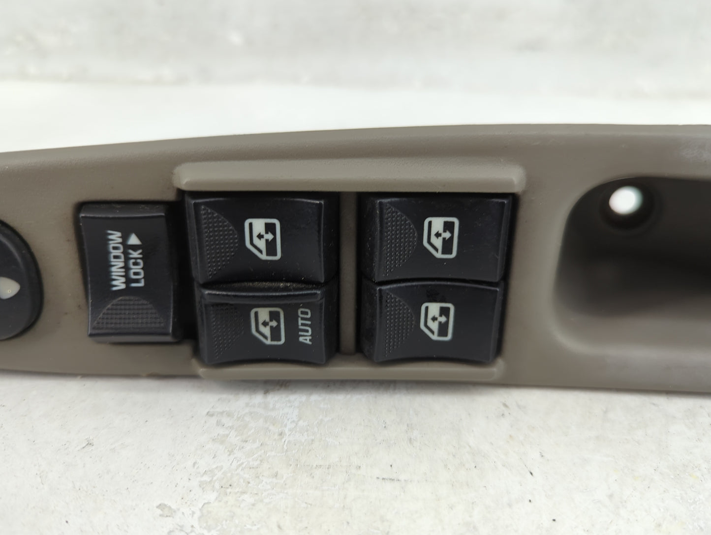 2000-2005 Chevrolet Impala Master Power Window Switch Replacement Driver Side Left P/N:10435215 Fits OEM Used Auto Parts - O