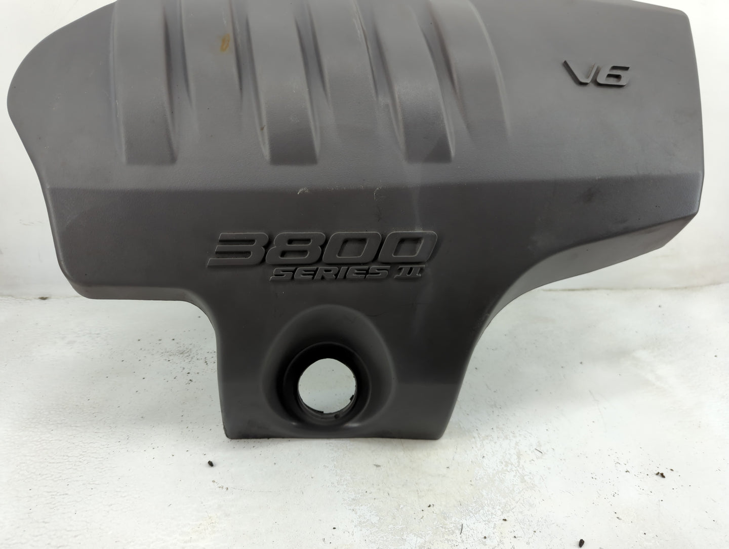 2005 Chevrolet Impala Engine Cover - Oemusedautoparts1.com