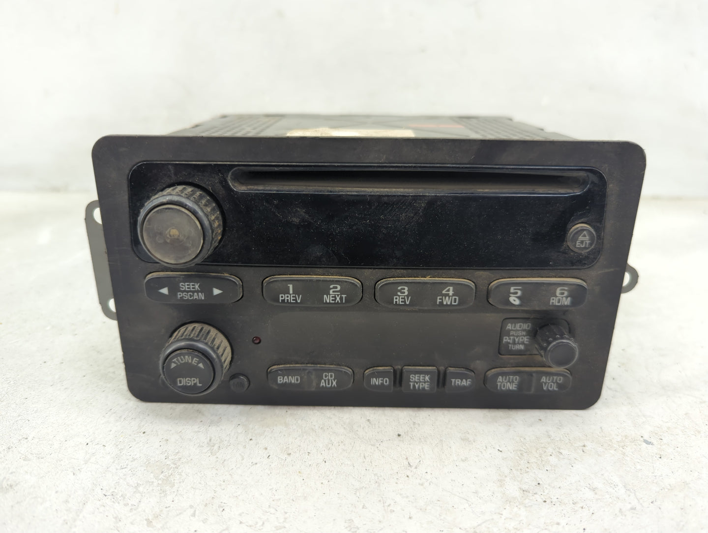 2002-2005 Chevrolet Impala Radio AM FM Cd Player Receiver Replacement P/N:10335223 Fits Fits 2002 2003 2004 2005 OEM Used Au