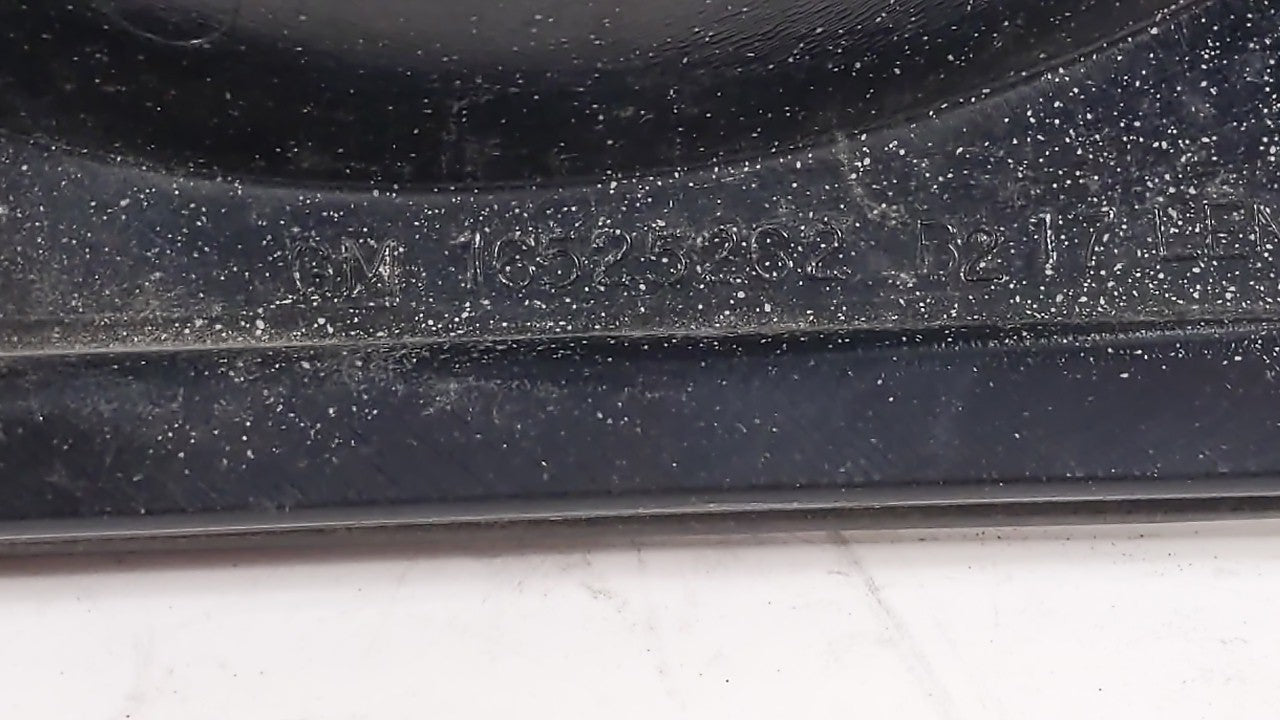 2004-2005 Chevrolet Impala Tail Light Assembly Passenger Right OEM P/N:49209454 16525262 Fits Fits 2004 2005 OEM Used Auto P