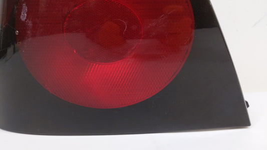 2004-2005 Chevrolet Impala Tail Light Assembly Driver Left OEM P/N:16525261 Fits Fits 2004 2005 OEM Used Auto Parts
