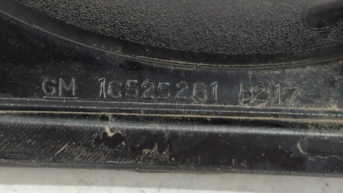 2004-2005 Chevrolet Impala Tail Light Assembly Driver Left OEM P/N:16525261 Fits Fits 2004 2005 OEM Used Auto Parts - Oemuse