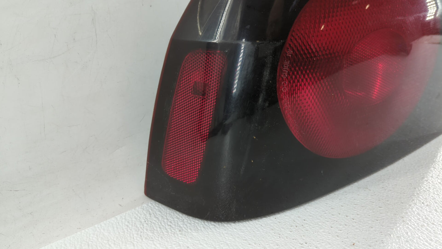 2004-2005 Chevrolet Impala Tail Light Assembly Driver Left OEM P/N:16525261 Fits Fits 2004 2005 OEM Used Auto Parts - Oemuse