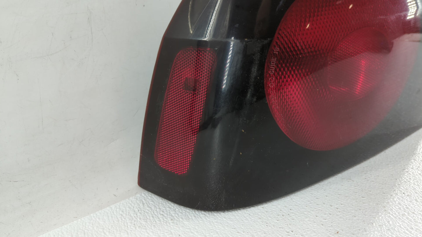2004-2005 Chevrolet Impala Tail Light Assembly Driver Left OEM P/N:16525261 Fits Fits 2004 2005 OEM Used Auto Parts - Oemuse