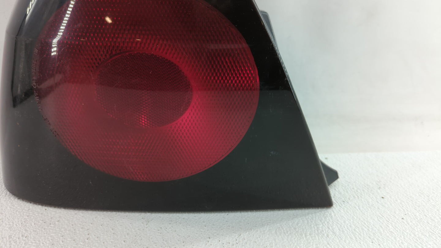 2004-2005 Chevrolet Impala Tail Light Assembly Driver Left OEM P/N:16525261 Fits Fits 2004 2005 OEM Used Auto Parts - Oemuse