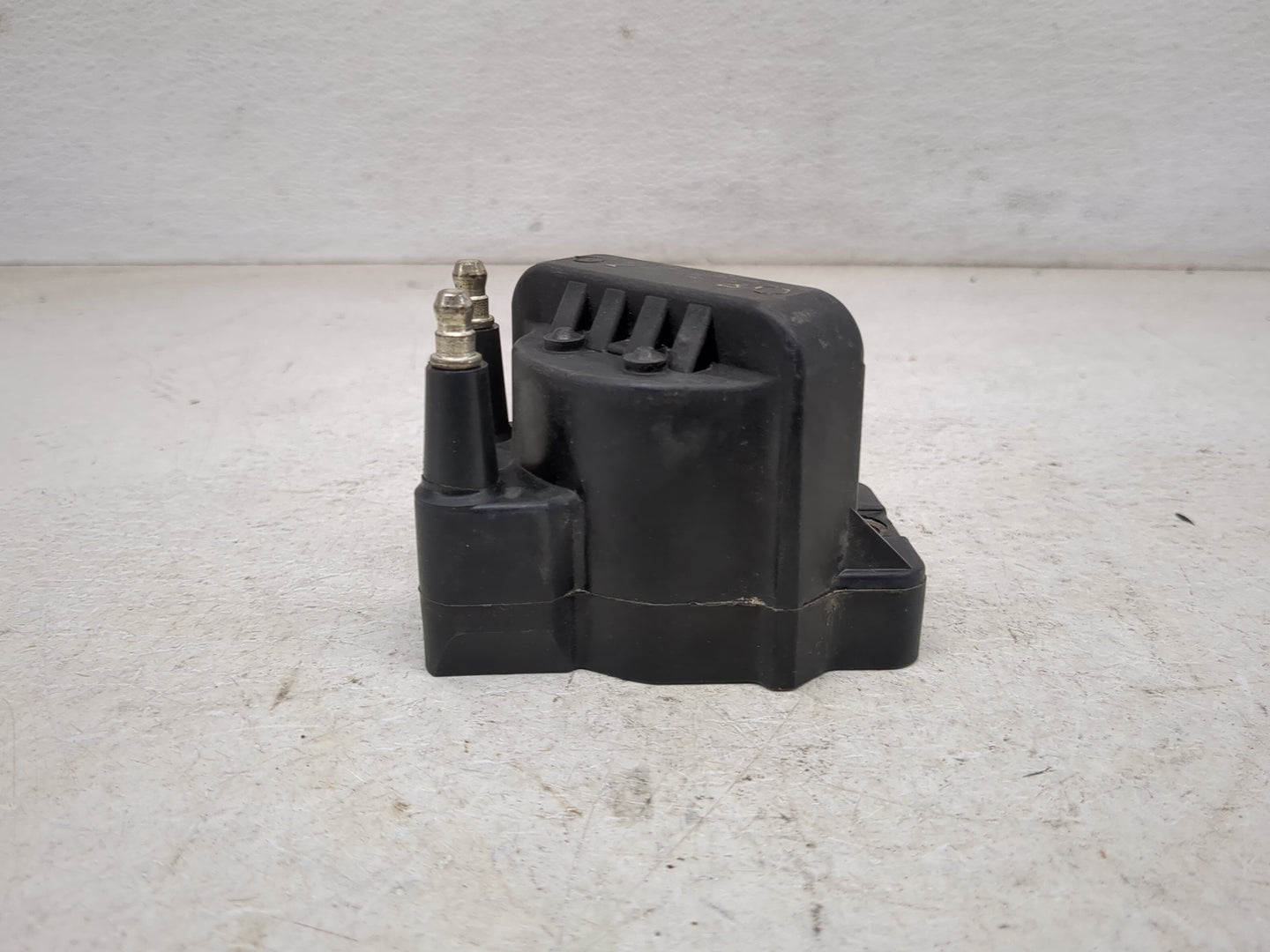 2000-2005 Chevrolet Impala Ignition Coil Igniter Pack 310231 - Oemusedautoparts1.com