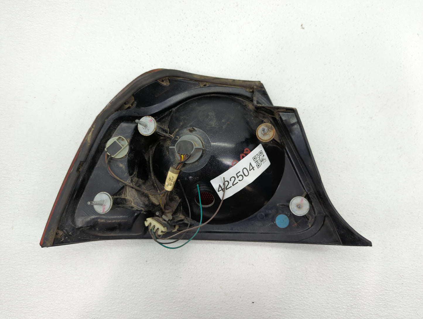 2004-2005 Chevrolet Impala Tail Light Assembly Passenger Right OEM P/N:16525262 Fits Fits 2004 2005 OEM Used Auto Parts - Oe