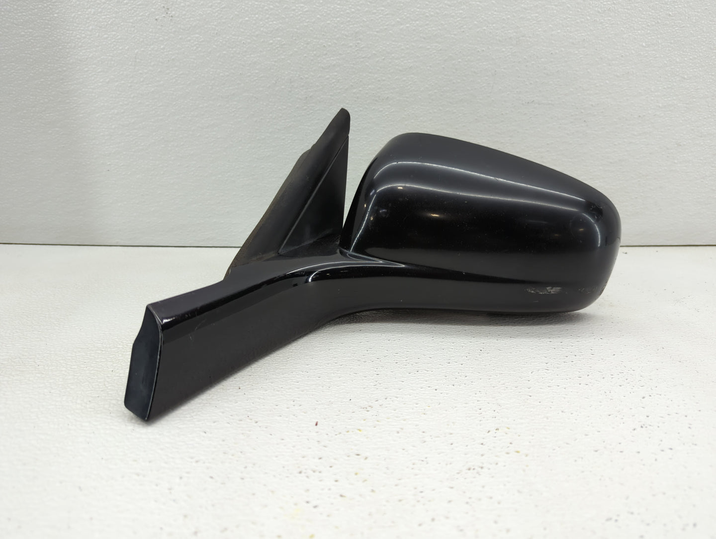 2000-2005 Chevrolet Impala Driver Side View Mirror - Left Door Mirror OEM Used - Oemusedautoparts1.com