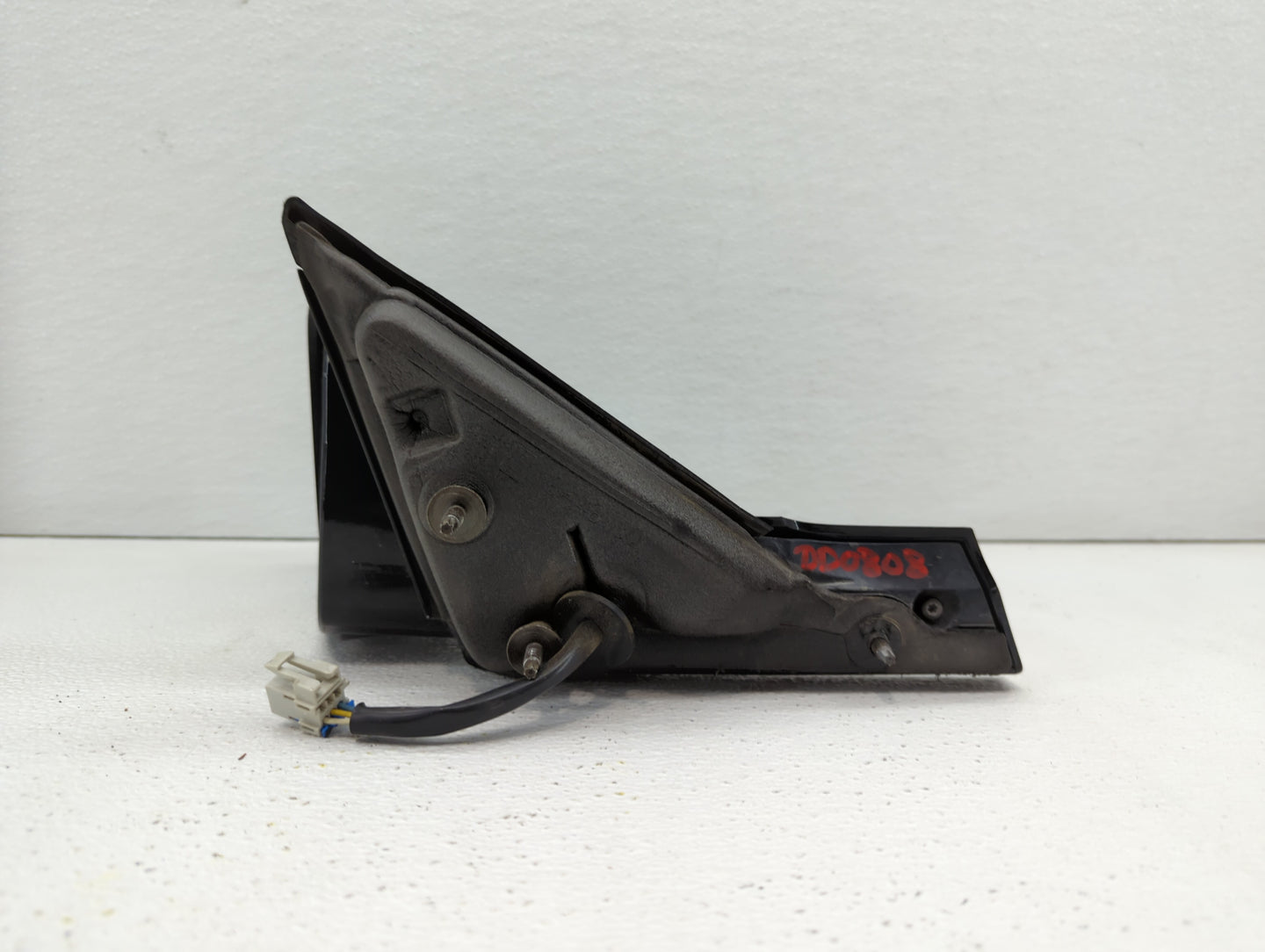 2000-2005 Chevrolet Impala Driver Side View Mirror - Left Door Mirror OEM Used - Oemusedautoparts1.com