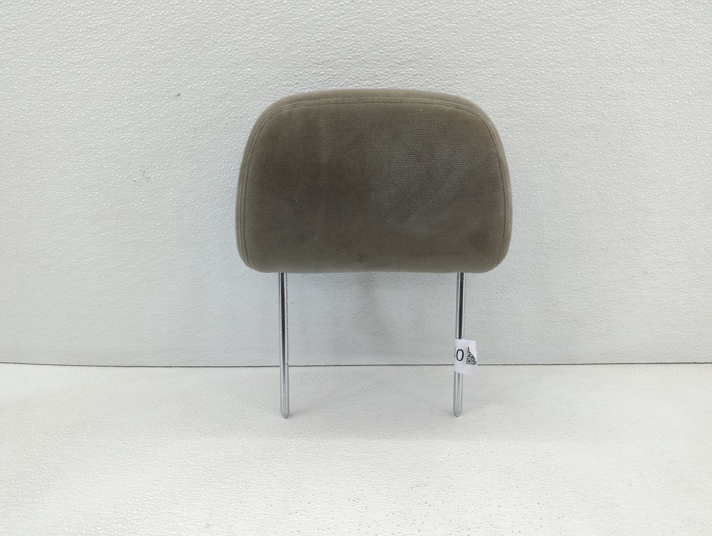 2001-2005 Chevrolet Impala Headrest Head Rest Front Driver Passenger Seat - Oemusedautoparts1.com