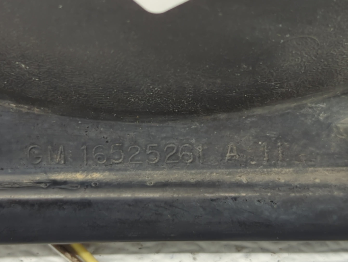 2004-2005 Chevrolet Impala Tail Light Assembly Driver Left OEM P/N:16525261 Fits Fits 2004 2005 OEM Used Auto Parts - Oemuse