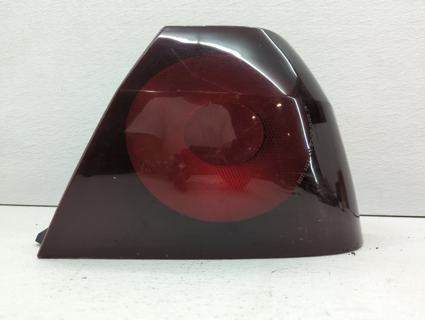 2004-2005 Chevrolet Impala Tail Light Assembly Passenger Right OEM P/N:49209454 16525262 Fits Fits 2004 2005 OEM Used Auto P