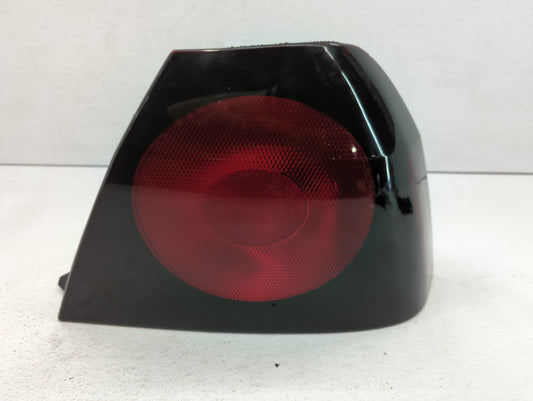 2004-2005 Chevrolet Impala Tail Light Assembly Passenger Right OEM P/N:49209454 16525262 Fits Fits 2004 2005 OEM Used Auto P