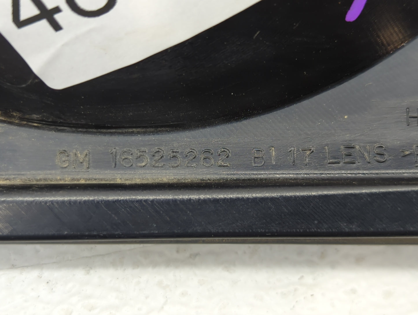 2004-2005 Chevrolet Impala Tail Light Assembly Passenger Right OEM P/N:16525262 Fits Fits 2004 2005 OEM Used Auto Parts - Oe