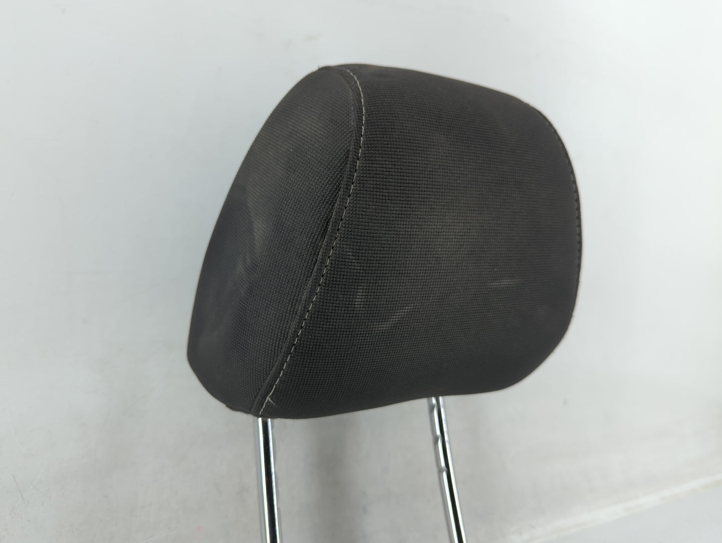 2001-2005 Chevrolet Impala Headrest Head Rest Front Driver Passenger Seat Fits Fits 2001 2002 2003 2004 2005 OEM Used Auto P
