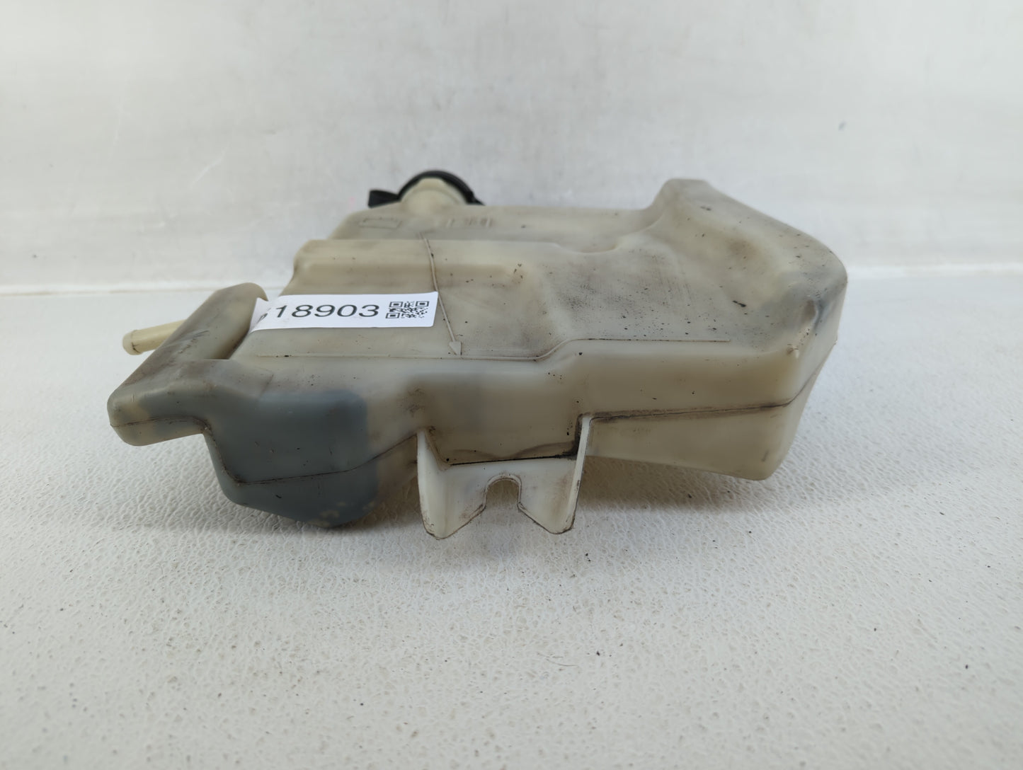 2000-2005 Chevrolet Impala Windshield Washer Fluid Reservoir Bottle Oem - Oemusedautoparts1.com
