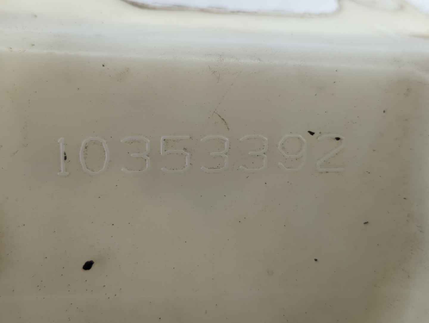 2000-2005 Chevrolet Impala Windshield Washer Fluid Reservoir Bottle Oem - Oemusedautoparts1.com