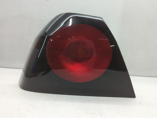 2004-2005 Chevrolet Impala Tail Light Assembly Driver Left OEM P/N:16525261 Fits Fits 2004 2005 OEM Used Auto Parts - Oemuse