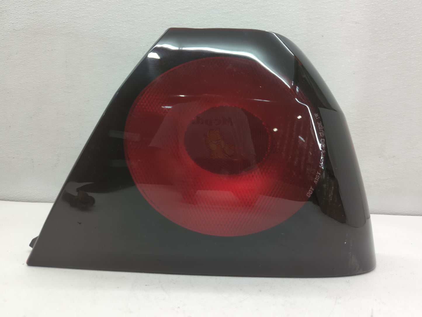 2004-2005 Chevrolet Impala Tail Light Assembly Passenger Right OEM P/N:16525262 Fits Fits 2004 2005 OEM Used Auto Parts - Oe